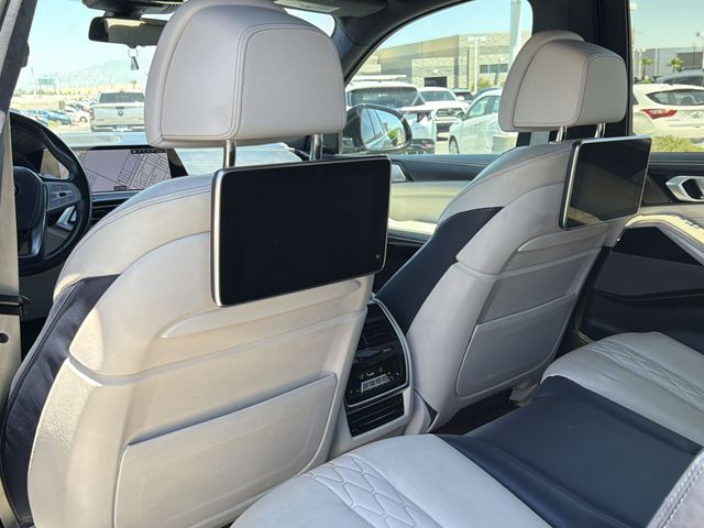 Thumbnail: 2019 BMW X7 - 11