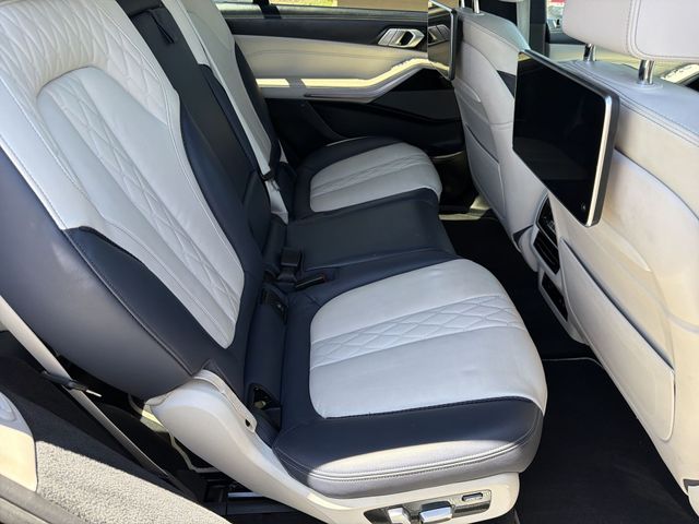 Thumbnail: 2019 BMW X7 - 25