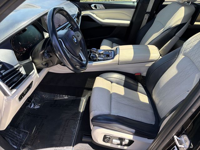 Thumbnail: 2019 BMW X7 - 10