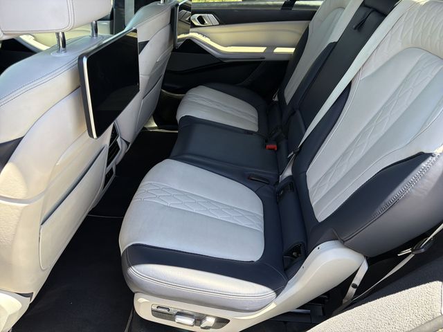 Thumbnail: 2019 BMW X7 - 24