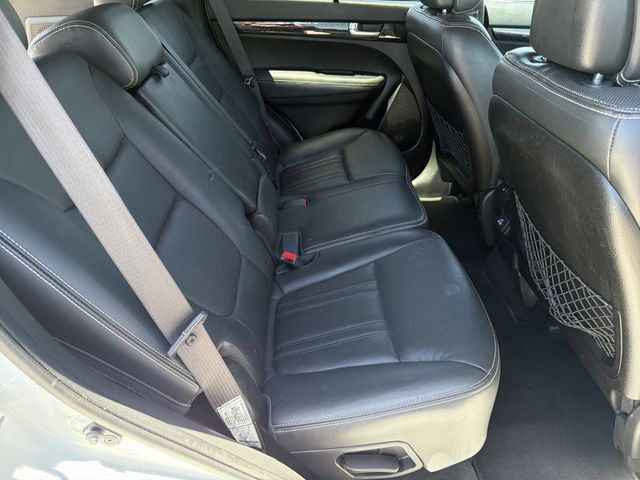 Thumbnail: 2014 Kia Sorento - 24