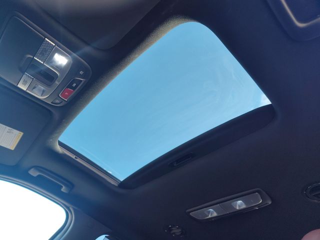Thumbnail: 2023 Kia Telluride - 23