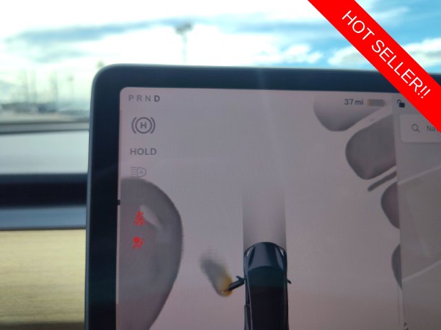 Thumbnail: 2023 Tesla Model 3 - 27