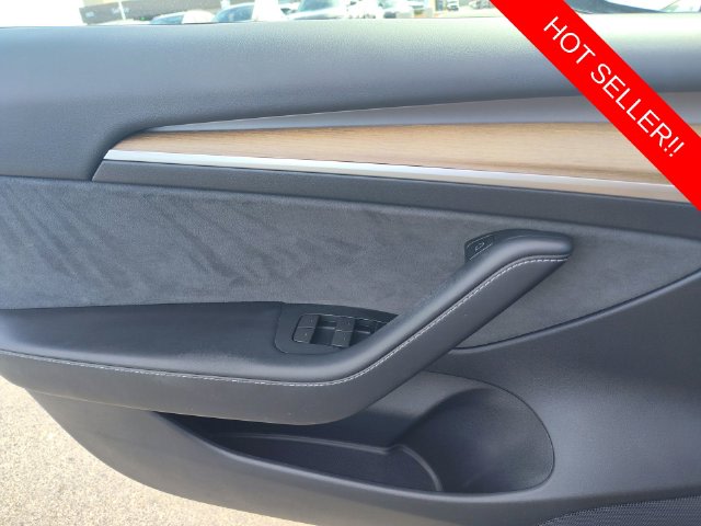Thumbnail: 2023 Tesla Model 3 - 20