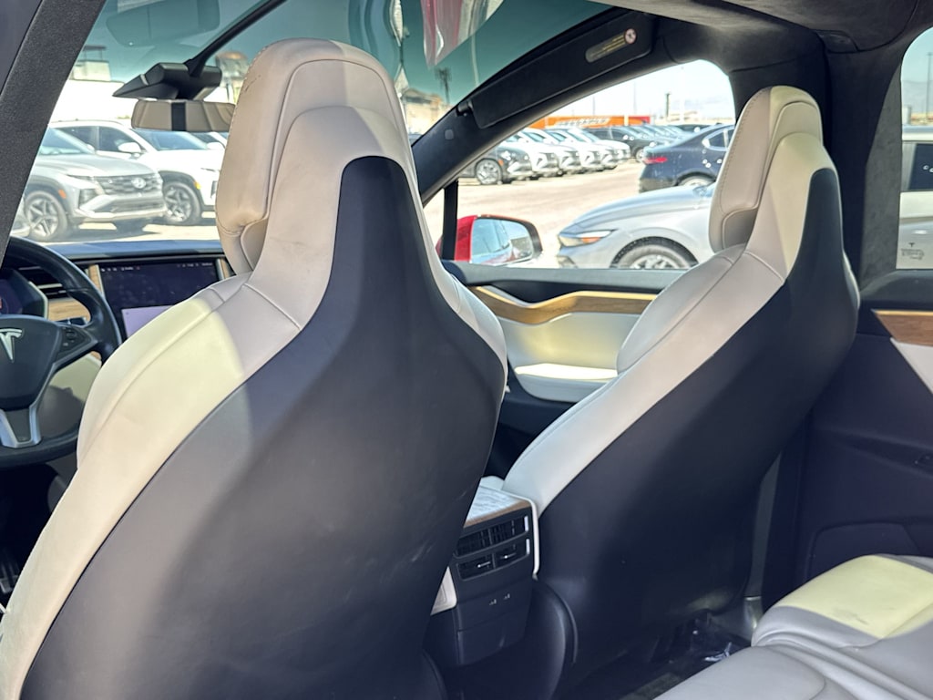 Thumbnail: 2019 Tesla Model X - 17