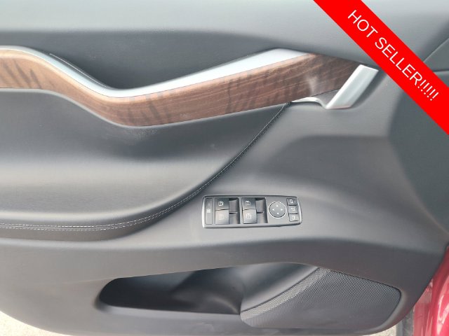 Thumbnail: 2020 Tesla Model X - 21