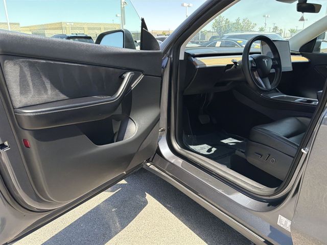 Thumbnail: 2021 Tesla Model Y - 19