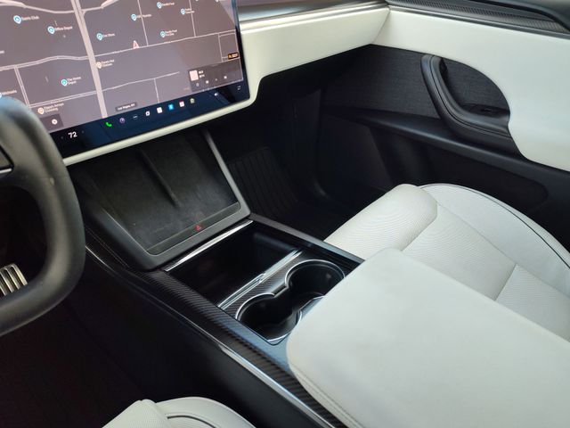 Thumbnail: 2022 Tesla Model X - 29