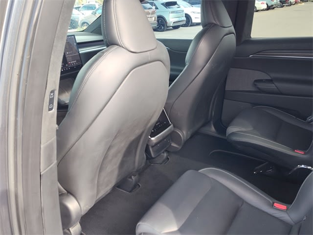 Thumbnail: 2023 Tesla Model X - 17