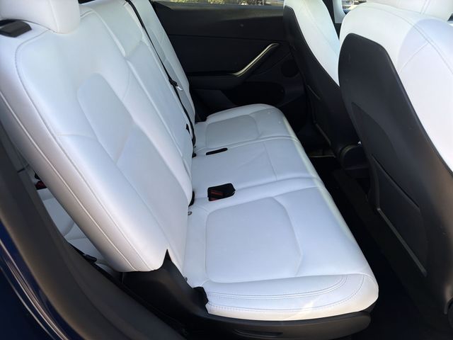 Thumbnail: 2022 Tesla Model Y - 21