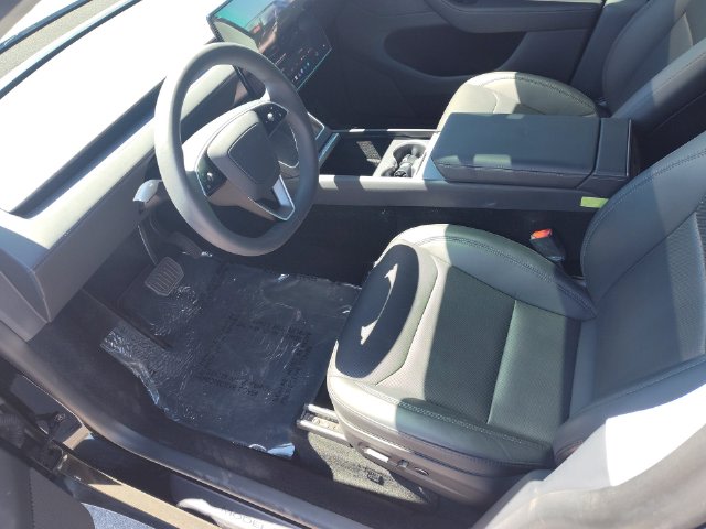 Thumbnail: 2026 Tesla Model Y - 9