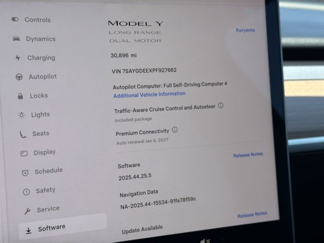 Thumbnail: 2023 Tesla Model Y - 21