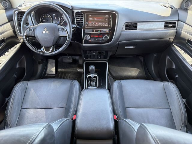 Thumbnail: 2019 Mitsubishi Outlander - 2