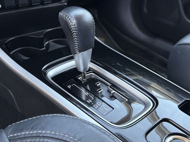 Thumbnail: 2019 Mitsubishi Outlander - 14