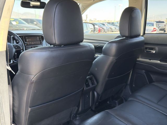 Thumbnail: 2019 Mitsubishi Outlander - 23