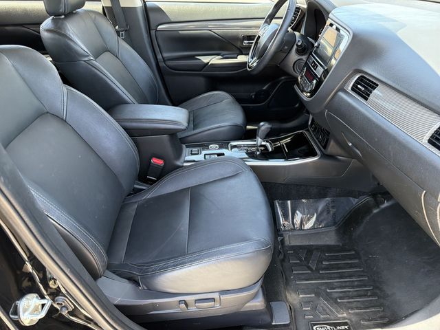 Thumbnail: 2019 Mitsubishi Outlander - 11