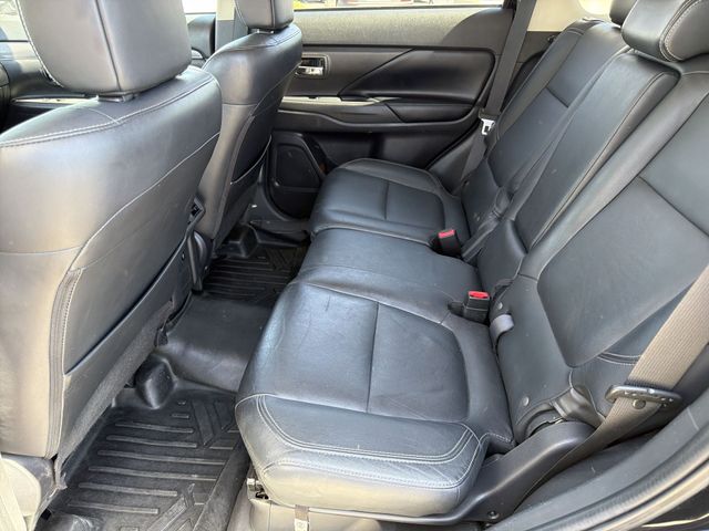 Thumbnail: 2019 Mitsubishi Outlander - 24
