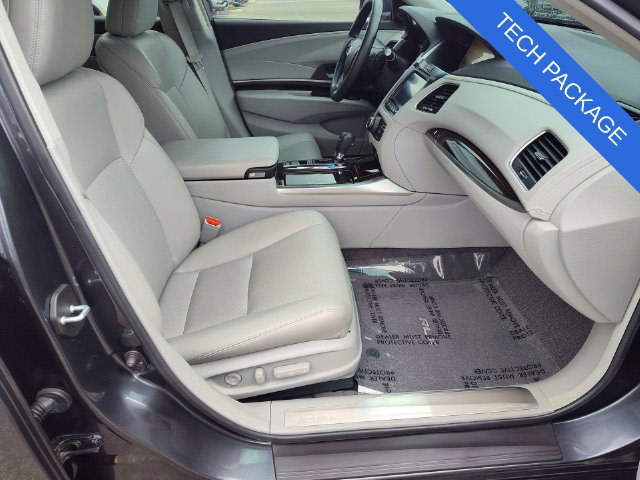 Thumbnail: 2017 Acura RLX - 25