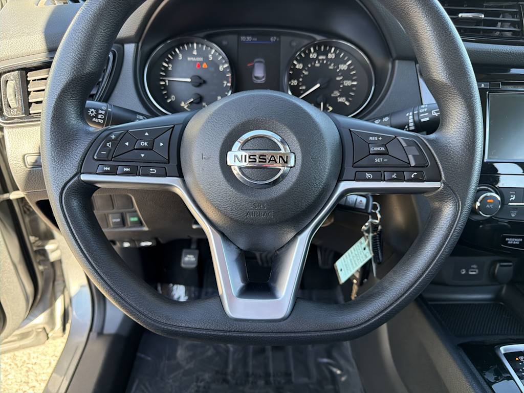 Thumbnail: 2021 Nissan Rogue Sport - 9