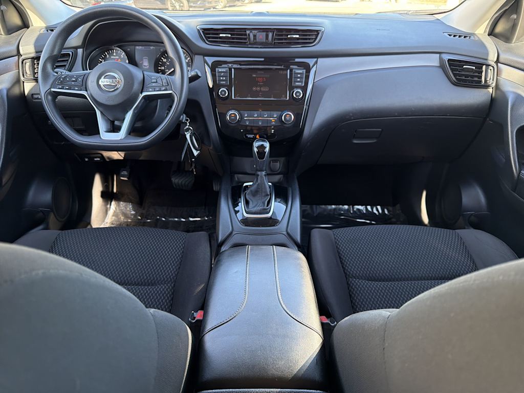 Thumbnail: 2021 Nissan Rogue Sport - 2