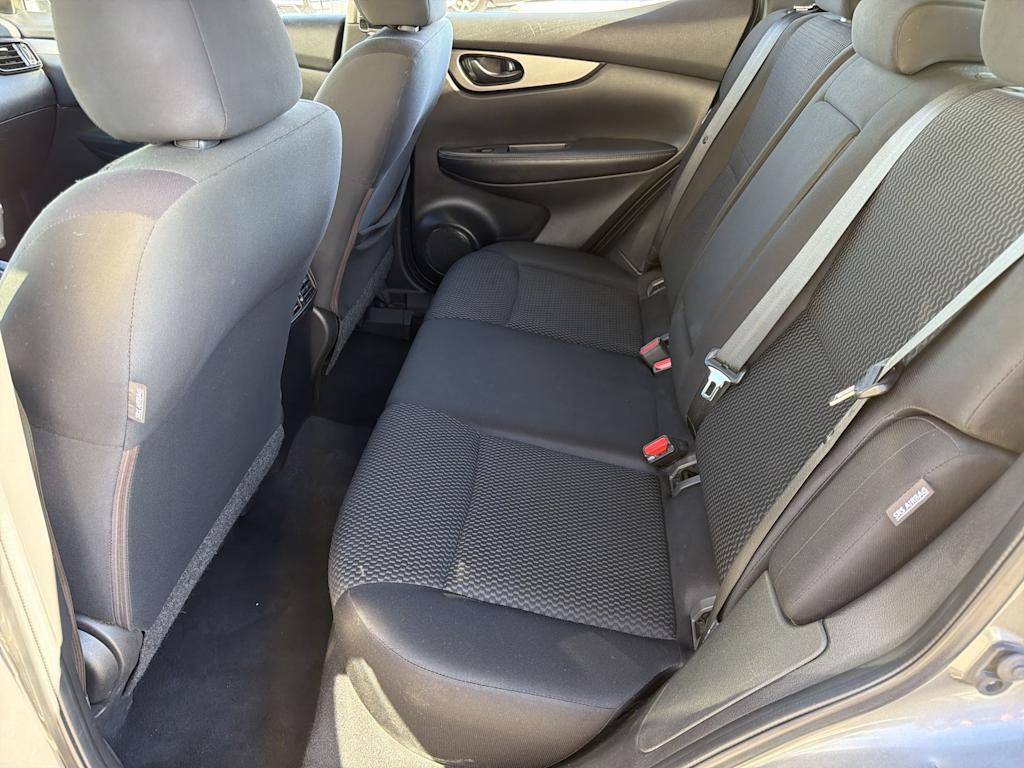 Thumbnail: 2021 Nissan Rogue Sport - 12