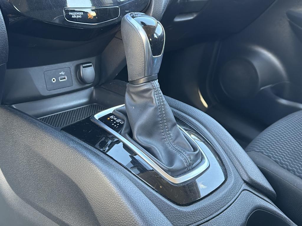 Thumbnail: 2021 Nissan Rogue Sport - 14