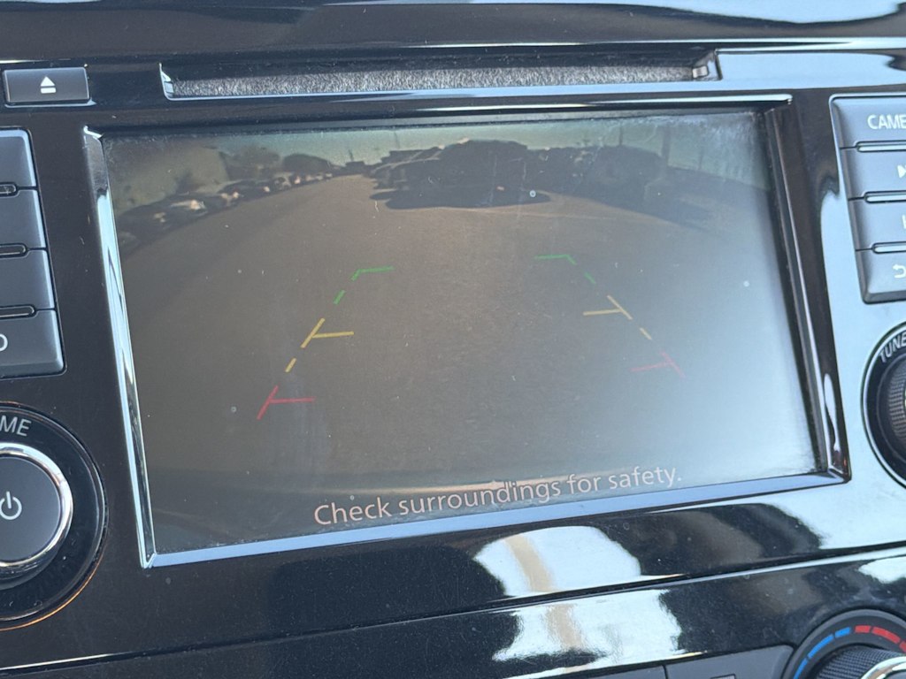 Thumbnail: 2021 Nissan Rogue Sport - 13