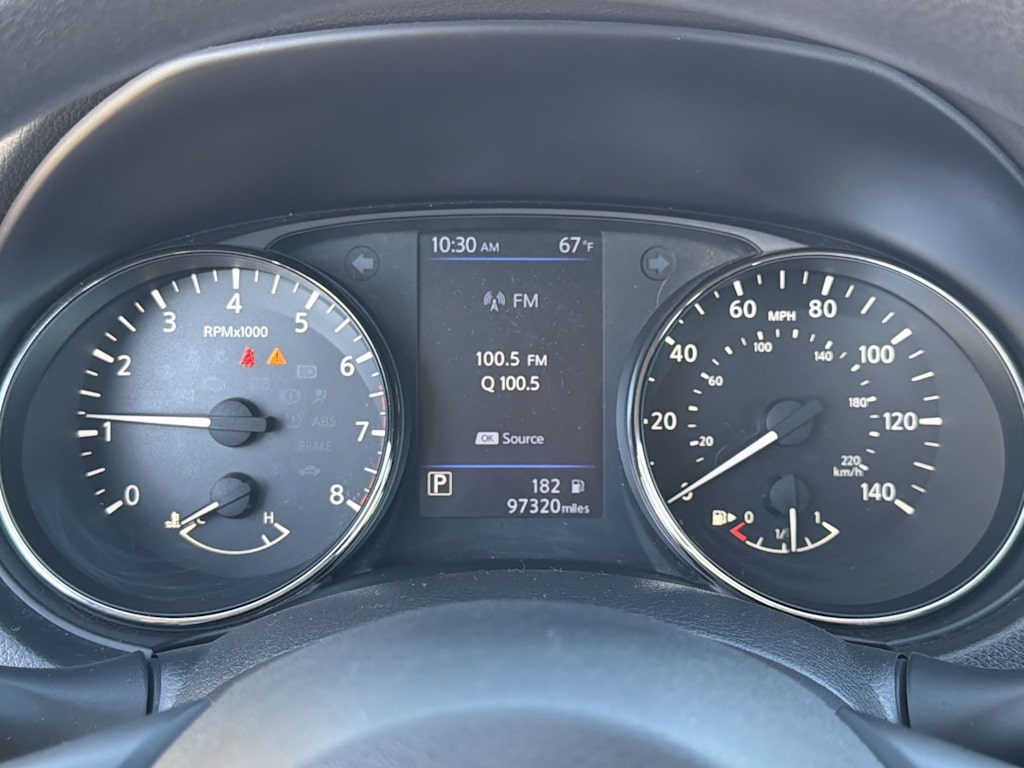 Thumbnail: 2021 Nissan Rogue Sport - 15