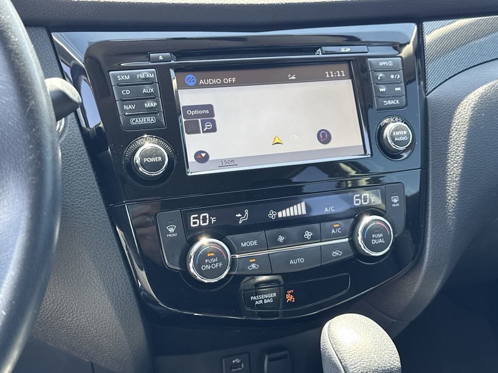 2016 Nissan Rogue SL 12