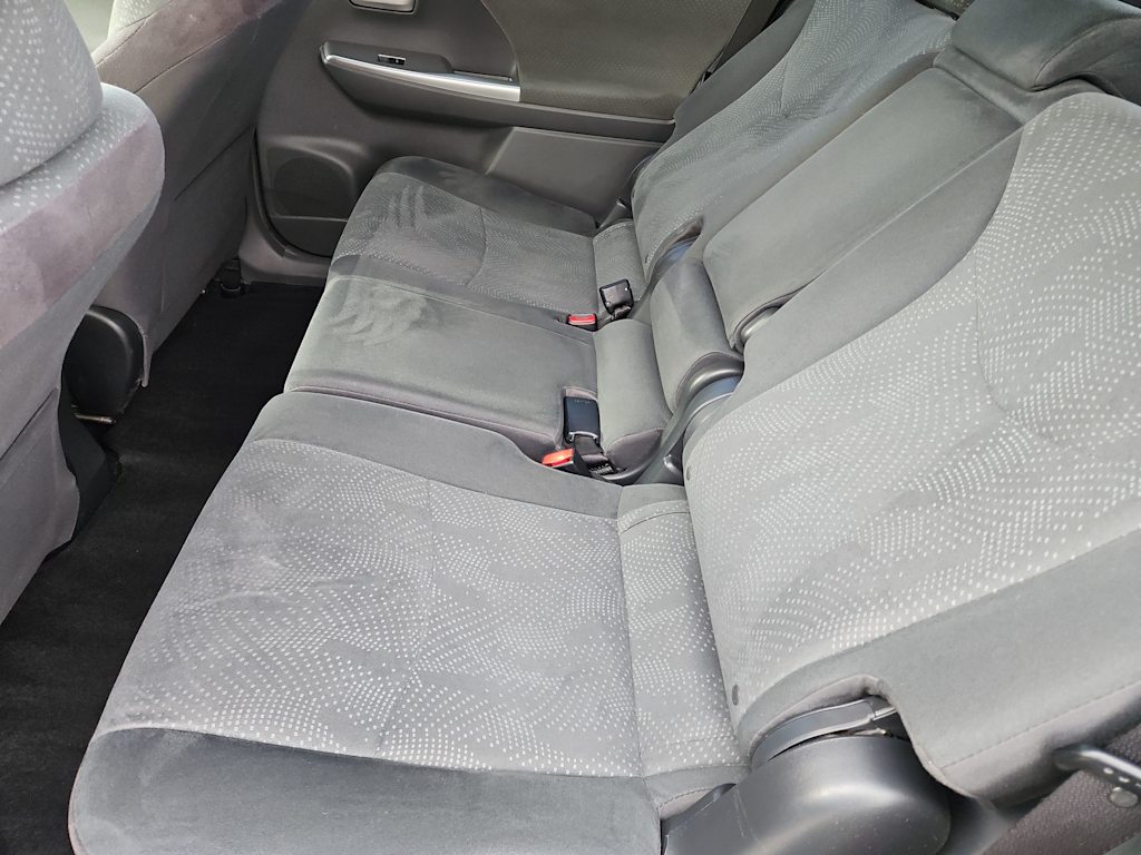 2012 Toyota Prius v Five 23