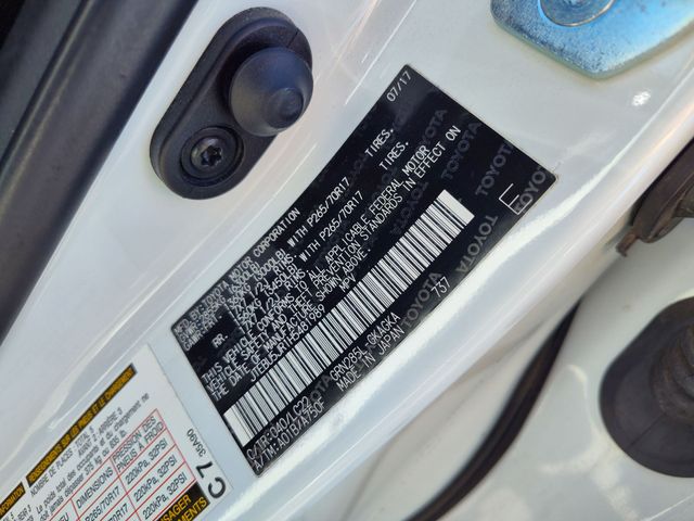 Thumbnail: 2017 Toyota 4Runner - 17