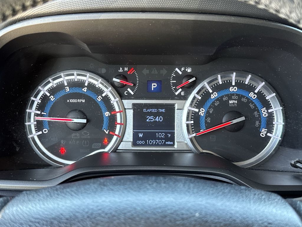 Thumbnail: 2016 Toyota 4Runner - 14