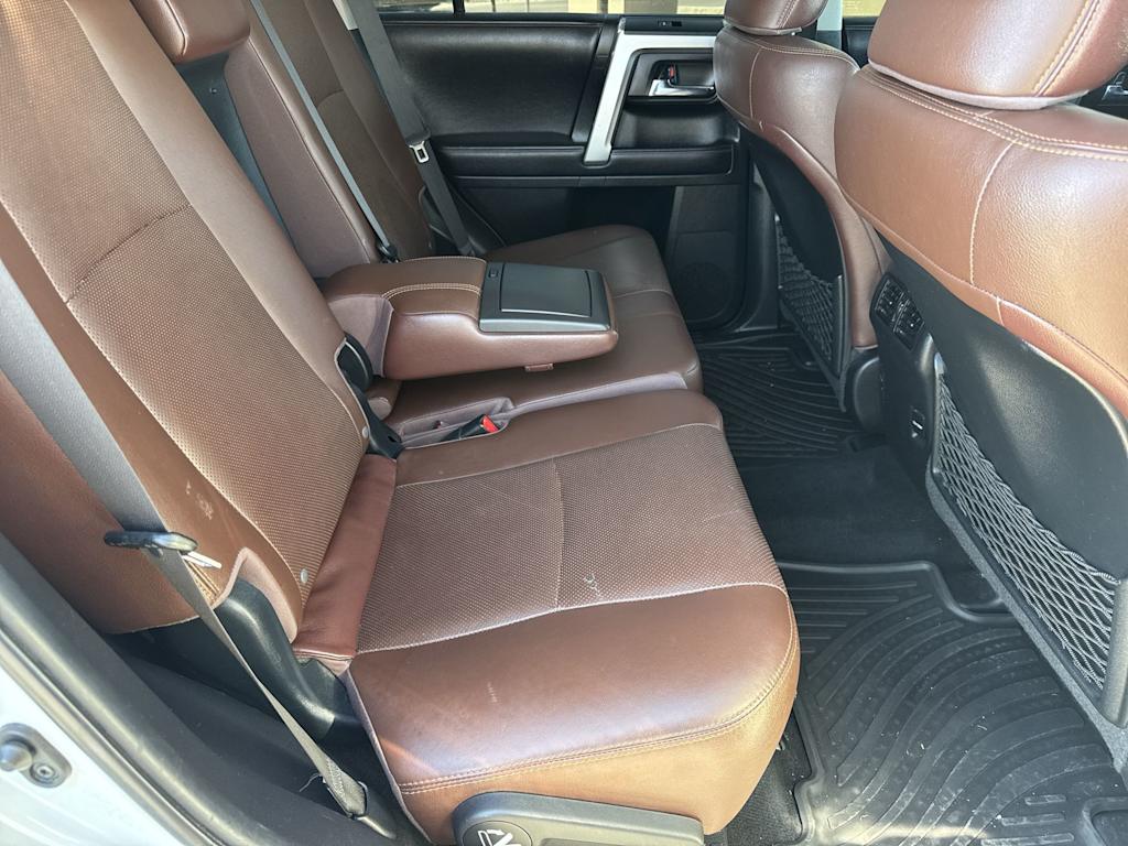 Thumbnail: 2016 Toyota 4Runner - 23