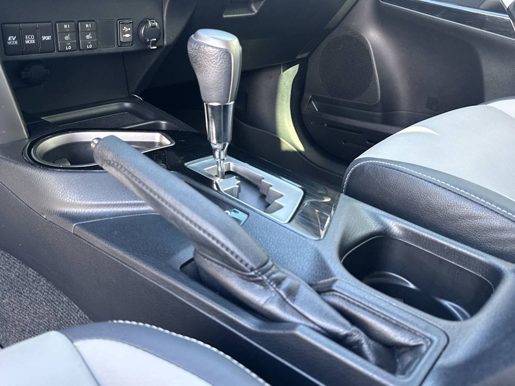 Thumbnail: 2016 Toyota RAV4 - 13