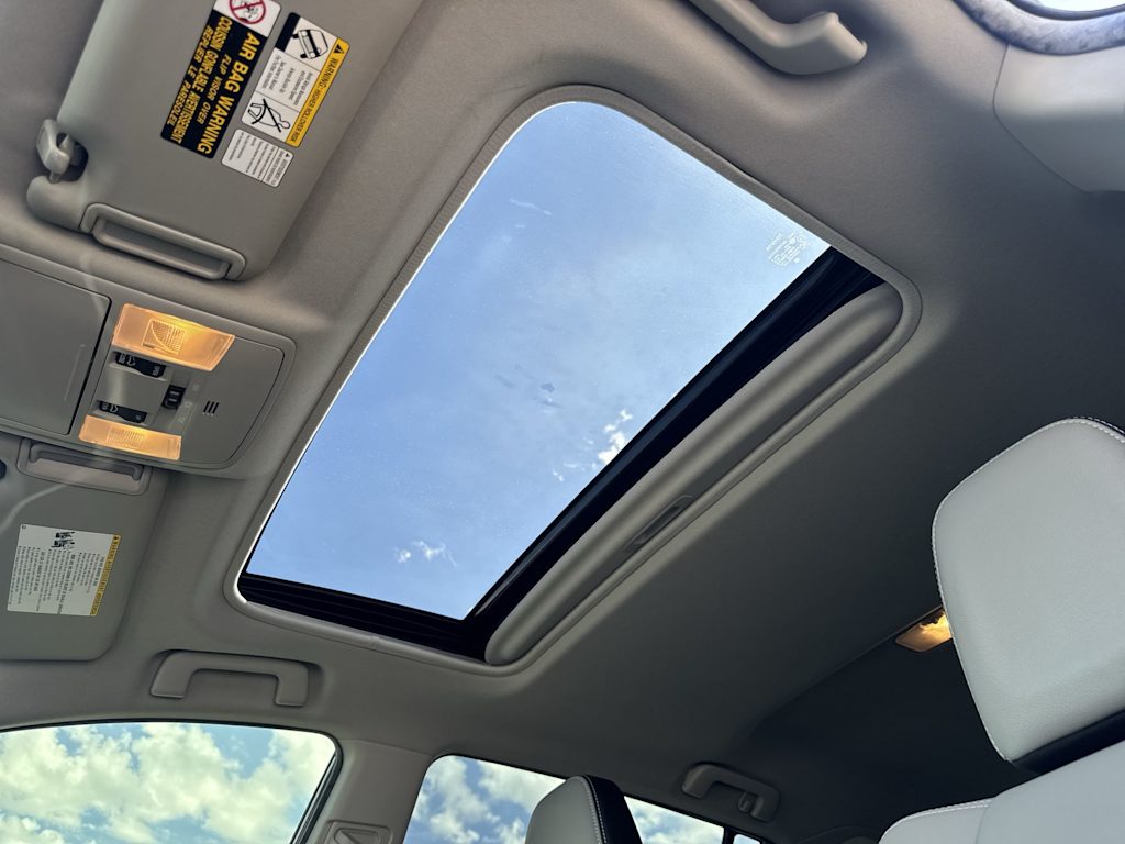 Thumbnail: 2016 Toyota RAV4 - 22