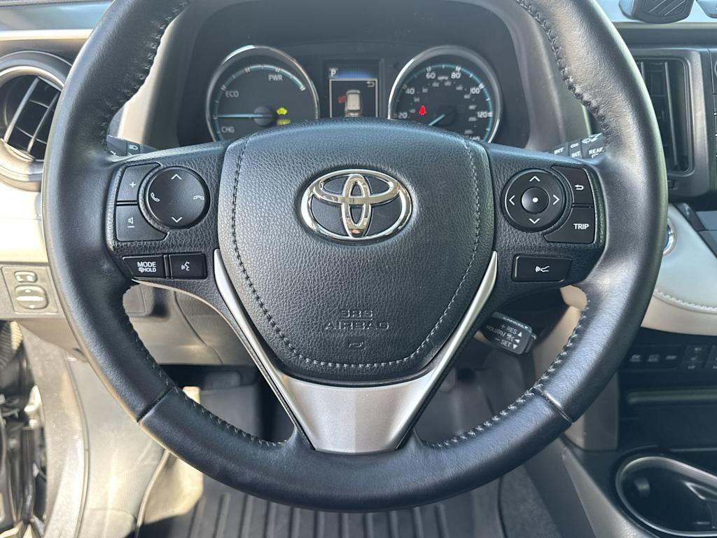 Thumbnail: 2016 Toyota RAV4 - 25