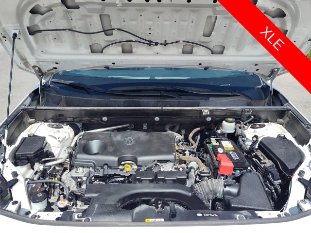 Thumbnail: 2019 Toyota RAV4 - 8