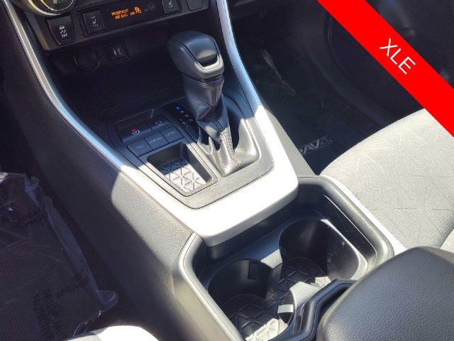Thumbnail: 2019 Toyota RAV4 - 25