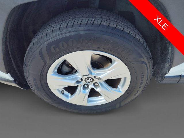 Thumbnail: 2019 Toyota RAV4 - 7