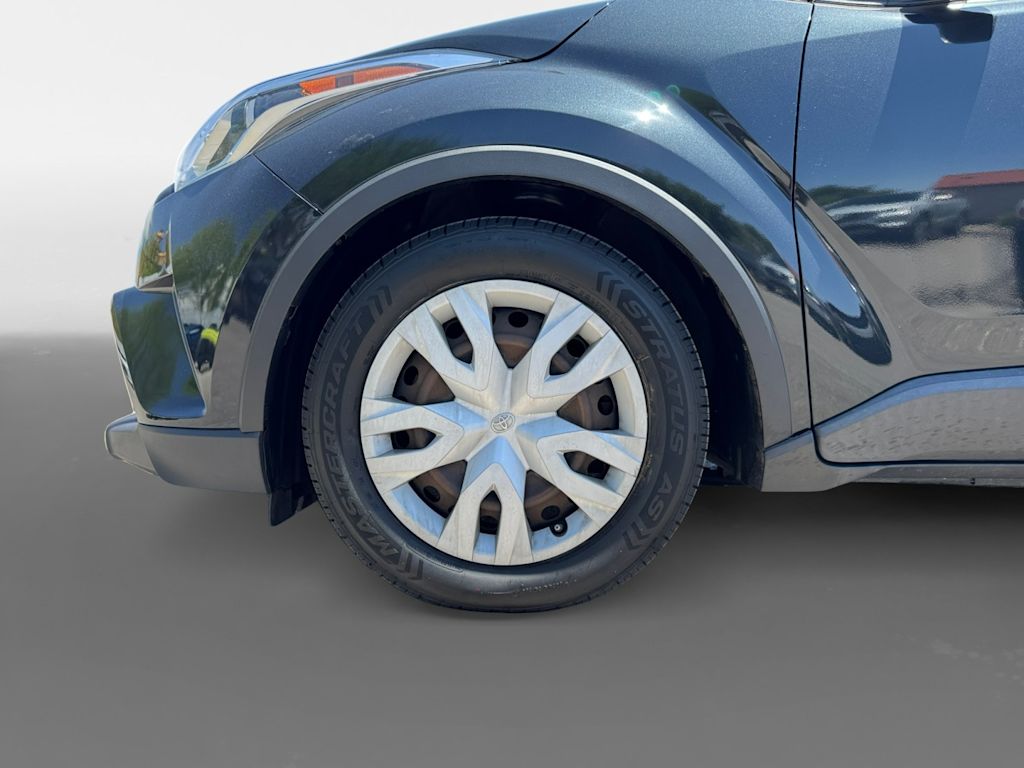 Thumbnail: 2019 Toyota C-HR - 7