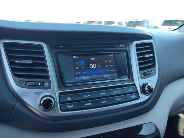 Thumbnail: 2016 Hyundai Tucson - 12