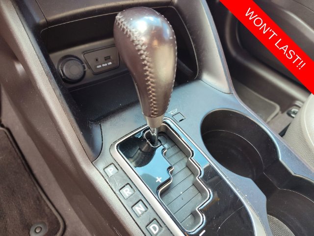 Thumbnail: 2010 Hyundai Tucson - 18