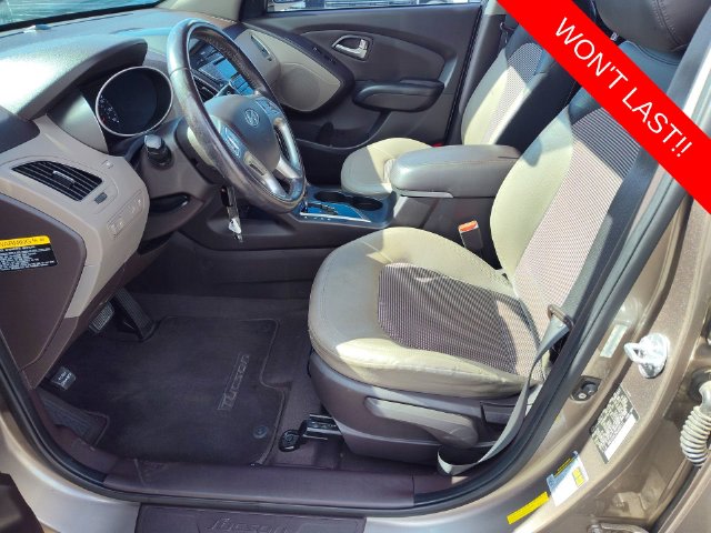 Thumbnail: 2010 Hyundai Tucson - 6