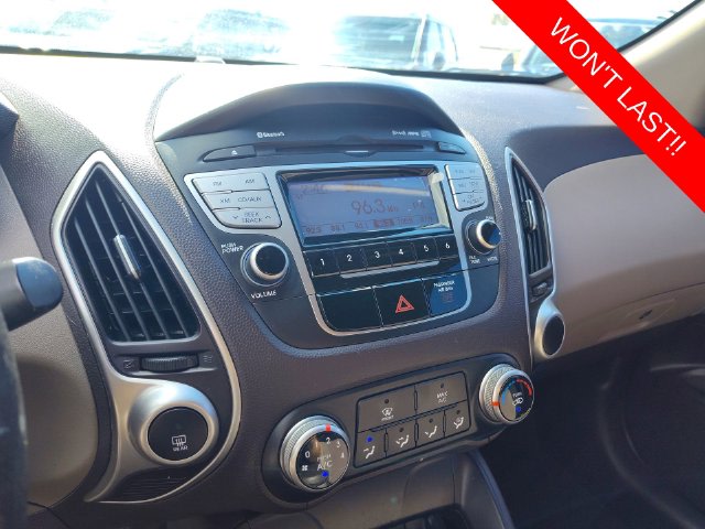 Thumbnail: 2010 Hyundai Tucson - 8
