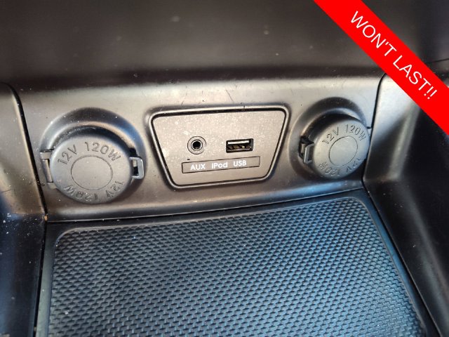 Thumbnail: 2010 Hyundai Tucson - 17