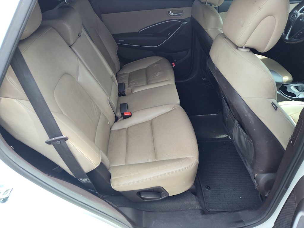 2017 Hyundai Santa Fe SE 20