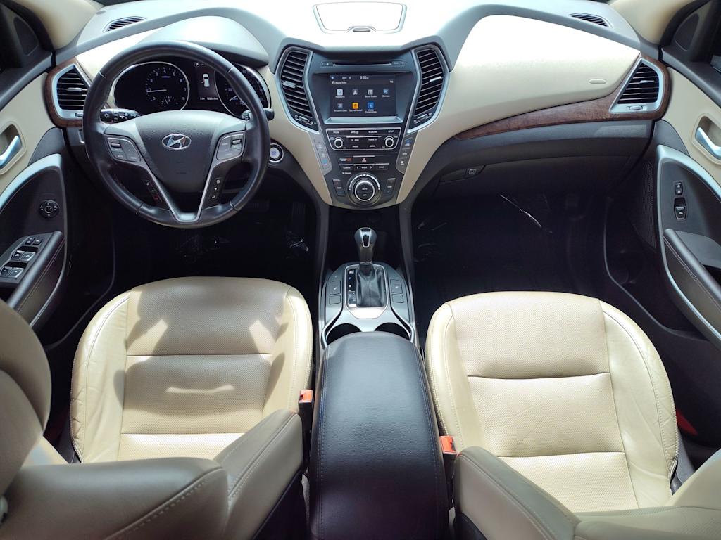 2017 Hyundai Santa Fe SE 2