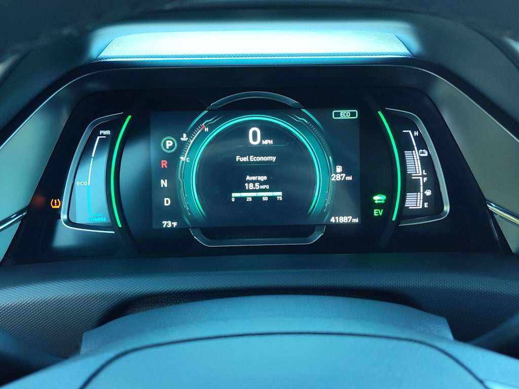 Thumbnail: 2020 Hyundai Ioniq - 14