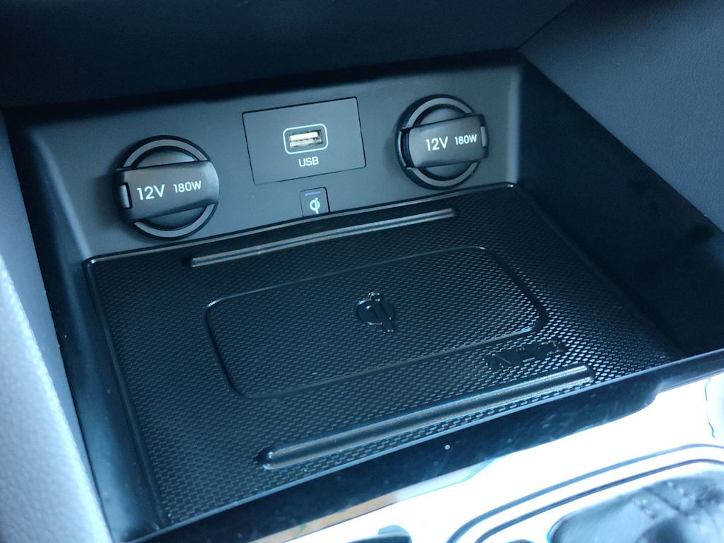 Thumbnail: 2020 Hyundai Ioniq - 28