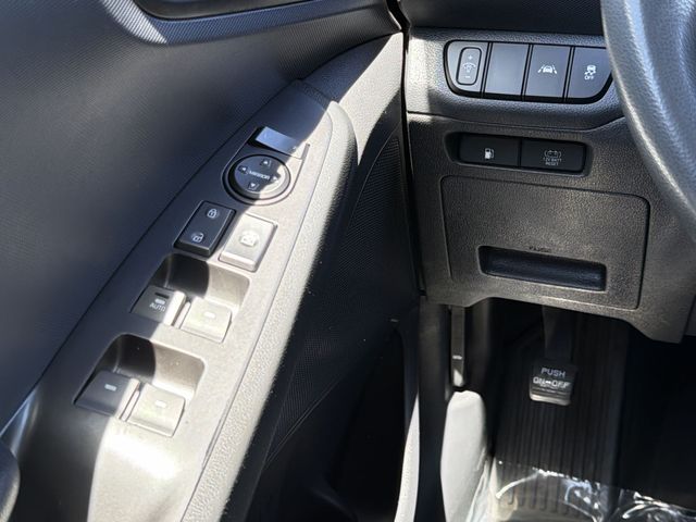 Thumbnail: 2020 Hyundai Ioniq - 22